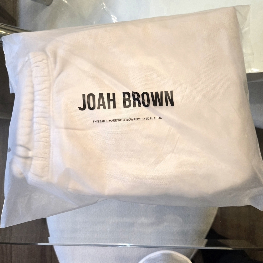 Joah Brown | Oversized Jogger - Picture 2 of 3